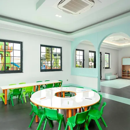 Calyptus Kirman Premium מלון