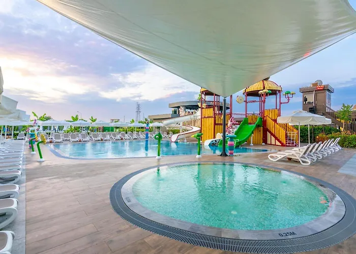 Calyptus Kirman Premium Hotel Side